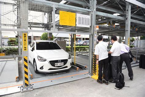 Intelligent parking system unveiled at SM Megamall .